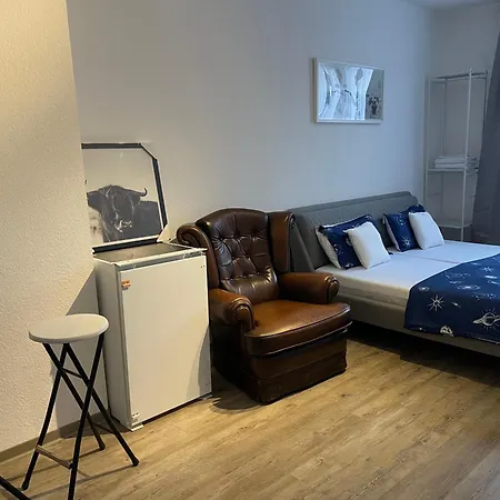 5 Bedroom In Center Perfect For Groups And Families Kassel