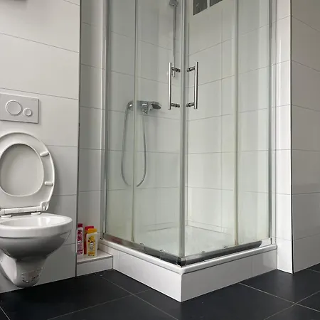 5 Bedroom In Center Perfect For Groups And Families Apartman Kassel