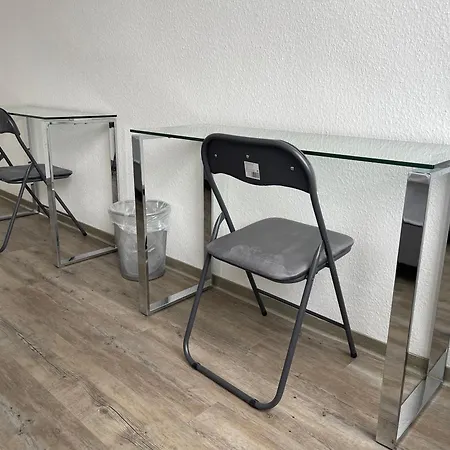 5 Bedroom In Center Perfect For Groups And Families Apartman Kassel