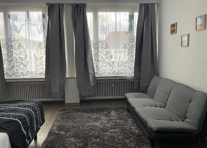 5 Bedroom In Center Perfect For Groups And Families Kassel