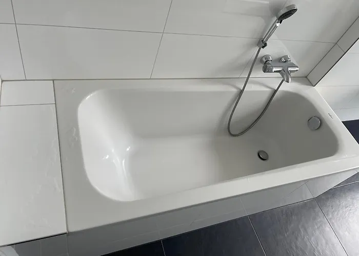 5 Bedroom In Center Perfect For Groups And Families Kassel