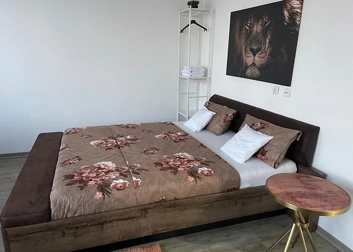 5 Bedroom In Center Perfect For Groups And Families *