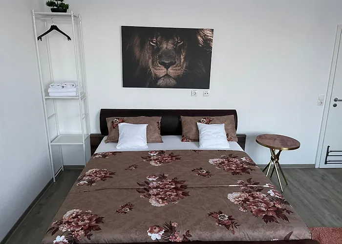 5 Bedroom In Center Perfect For Groups And Families *